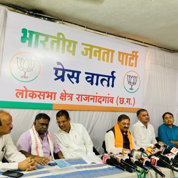 भूपेश के खेल में सब अधिकारी जेल में – संतोष पांडेय