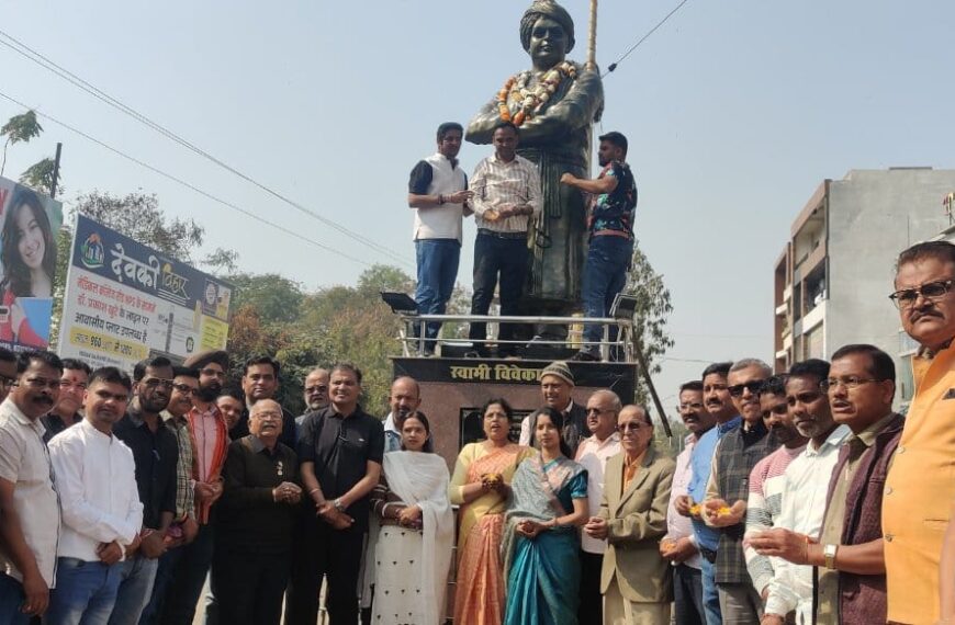 स्वामी विवेकानंद जी की जयंती पर महापौर ने की माल्यापर्ण,&hellip;