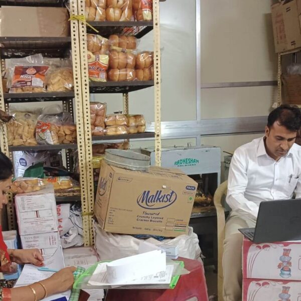 होली से पहले खाद्य सुरक्षा के लिए औचक निरीक्षण, कुछ नमूने अवमानक पाए गए