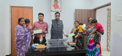 डा. रमन सिंह ने 25 जरूरतमंदों को दी आर्थिक सहायता,&hellip;