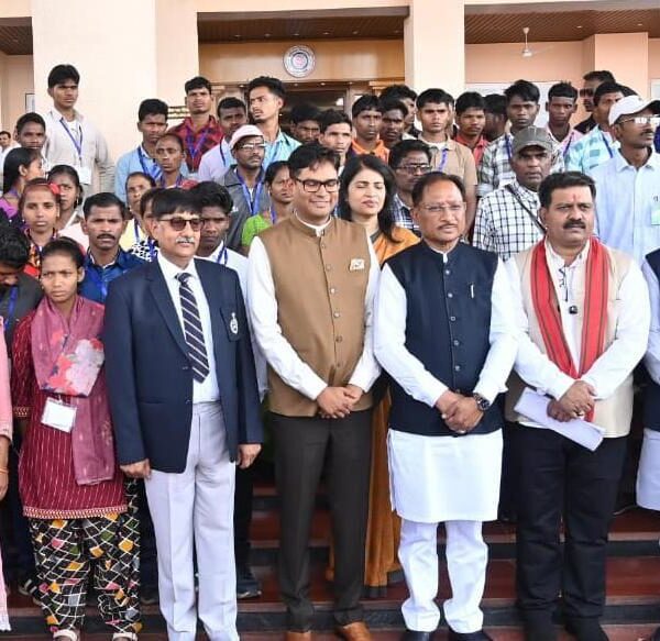 ‘गन’तंत्र से गणतंत्र तक: 120 पुनर्वासित युवाओं ने विधानसभा में देखा लोकतंत्र का जीवंत स्वरूप