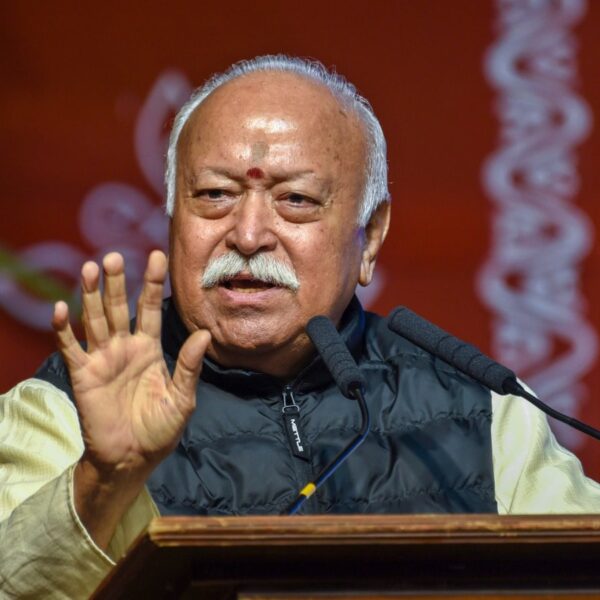 संघ प्रमुख मोहन भागवत बोले—संघ कहे तो पद छोड़ने को तैयार, नेतृत्व चयन में नहीं होता चुनाव