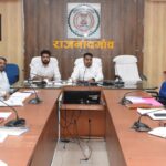 पीएम सूर्याघर मुफ्त बिजली योजना की समीक्षा, शीघ्र क्रियान्वयन के निर्देश