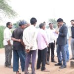 कलेक्टर ने अवर्धा और बोटेपार जलाशय की नहर लाइनिंग का किया निरीक्षण