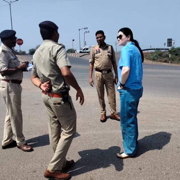 आस्था का पथ, सुरक्षा का संकल्प : डोंगरगढ़ पदयात्रा में श्रद्धालुओं की सुरक्षा के लिए पुलिस ने की तैयारियाँ