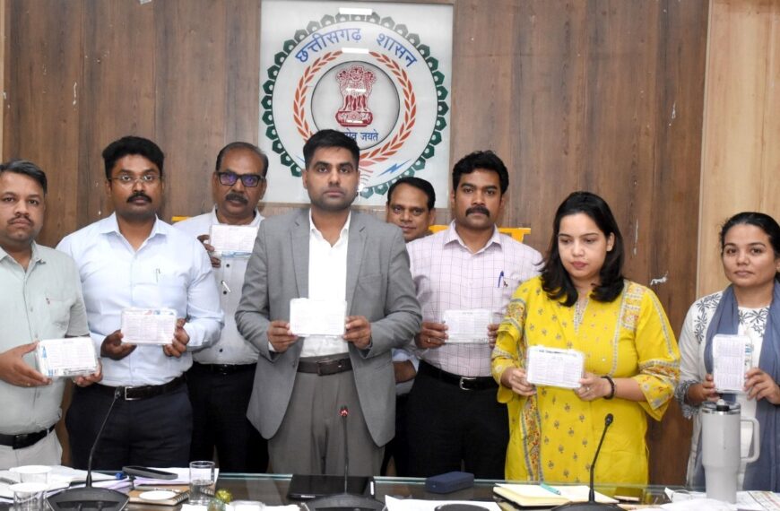 कलेक्टर ने जिला स्तरीय अधिकारियों को किया प्रथमोपचार किट का&hellip;