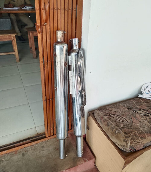 मोडिफाई साइलेंसर वाहन चलाने वाले उपद्रवियों पर कार्रवाई