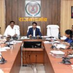 कलेक्टर ने साप्ताहिक बैठक में दिए कड़े निर्देश, नवरात्रि तैयारियों को किया फोकस