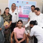 एचपीवी टीकाकरण का शुभारंभ, 23 किशोरी बालिकाओं को लगा वैक्सीन