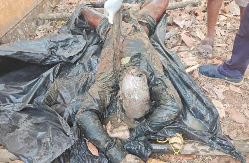 नदी में रेत के भीतर मिली अज्ञात युवक की लाश,&hellip;