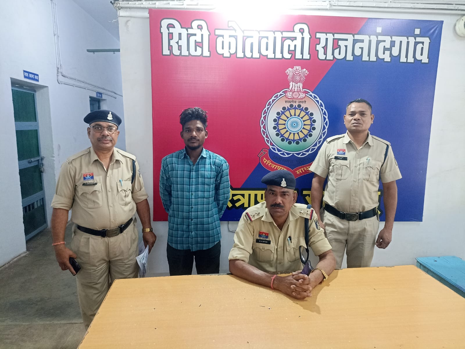 झपटमारी का आरोपी गिरफ्तार, 5,770 रुपये बरामद