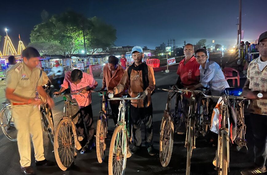 मॉडिफाइड सायलेंसर और काले शीशे वाले वाहनों पर यातायात पुलिस&hellip;