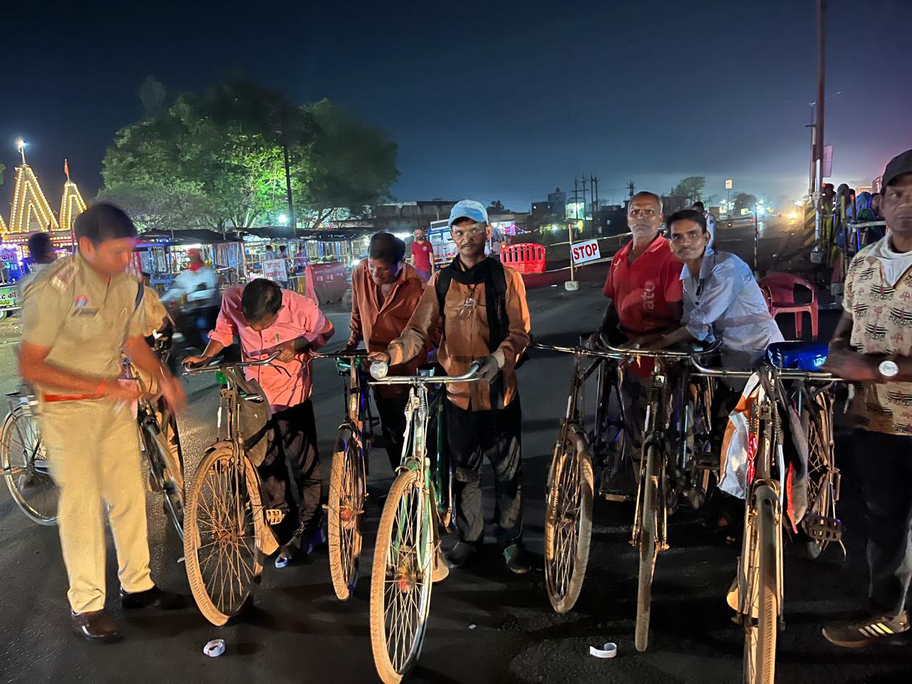 मॉडिफाइड सायलेंसर और काले शीशे वाले वाहनों पर यातायात पुलिस की कार्यवाही