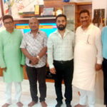 विधायक, पूर्व विधायक एवं आयोग के पूर्व सदस्य ने अनीस खान के निवास पहुंचकर ईद की शुभकामनाएं दीं