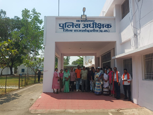 राजनांदगांव में हिंदू जागरण मंच ने सौंपा ज्ञापन, धर्म परिवर्तन कर लाभ लेने वालों पर कार्रवाई की मांग