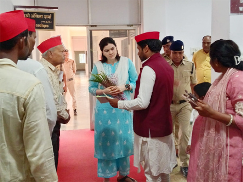 आर्थिक मदद के नाम पर संगठित ठगी का पर्दाफाश, लाखों&hellip;