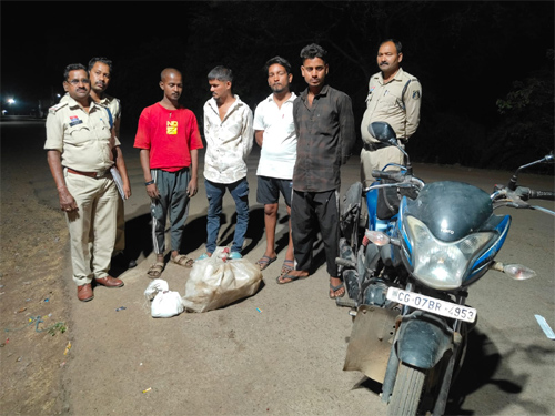 अवैध शराब परिवहन पर सोमनी पुलिस का प्रहार, दो आरोपी गिरफ्तार कर भेजे गए जेल