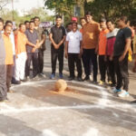 ‘मस्ती की पाठशाला’ में इस बार अखाड़े के हैरतअंगेज करतब और मटकी फोड़ का तड़का, बच्चों का हौसला बढ़ाने खुद पहुंचे कलेक्टर