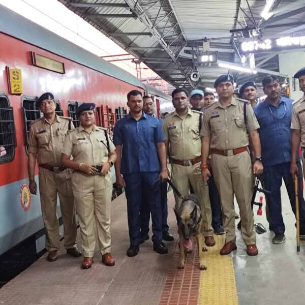 राजनांदगांव रेलवे स्टेशन पर पुलिस, RPF और GRP की संयुक्त मॉक ड्रिल
