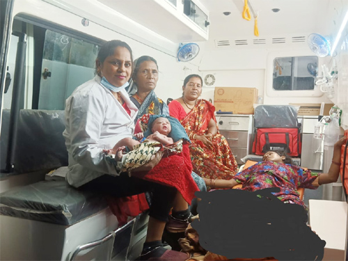 चलती 108 संजीवनी एक्सप्रेस में गूंजी किलकारी, ईएमटी और पायलट&hellip;