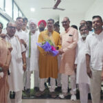 प्रदेश कांग्रेस महामंत्री शाहिद भाई के कार्यालय पहुंचे नेता प्रतिपक्ष महंत, कार्यकर्ताओं से की भेंट-मुलाकात