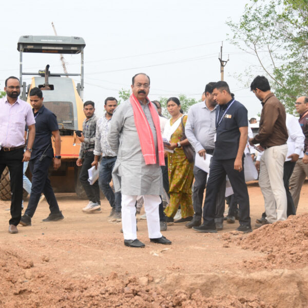 उप मुख्यमंत्री अरुण साव ने इंटिग्रेटेड स्पोर्ट्स स्टेडियम का किया स्थल निरीक्षण, कुछ दिनों पहले शुरू हुआ है काम