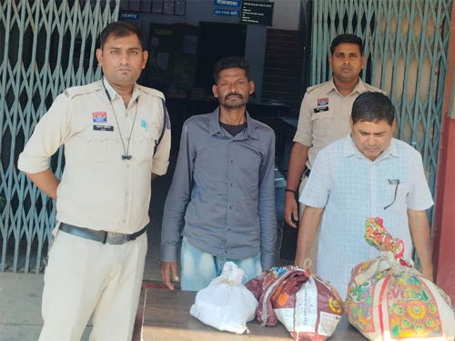 ढाबे की आड़ में चल रहा था अवैध शराब कारोबार,&hellip;