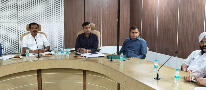 छत्तीसगढ़ में अब बिना लोकेशन ट्रैकिंग सिस्टम वाली यात्री बसों&hellip;