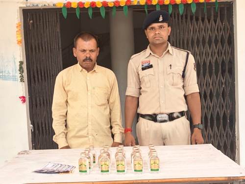 बाइक पर अवैध शराब बेचते अधेड़ गिरफ्तार, गैंदाटोला पुलिस की&hellip;