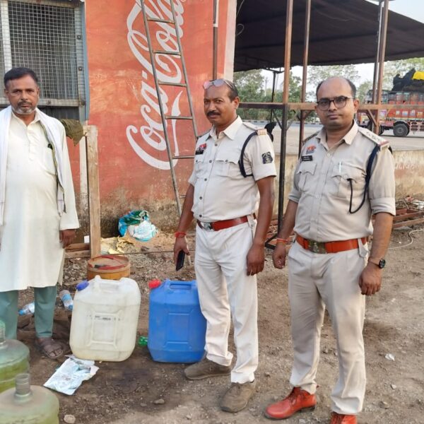 अवैध डीजल भंडारण व बिक्री पर पुलिस की गाज : चिचोला पुलिस और स्पेशल टीम ने ढाबे पर दी दबिश, 610 लीटर डीजल जप्त