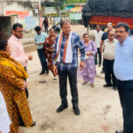 महापौर ने आयुर्वेदिक औषधालय परिसर व हाट बाजार का किया निरीक्षण