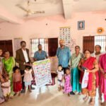 ऑल वॉलंटरी एसोसिएशन ने कबीर नगर आंगनवाड़ी में बांटी शैक्षणिक सामग्री
