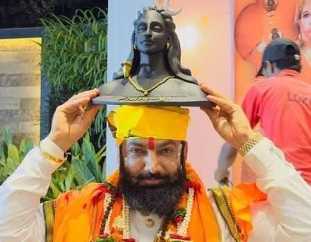 करणी सेना के प्रदेश अध्यक्ष वीरेन्द्र सिंह तोमर ने कहा : भोले भँडा़री हैं शिव !