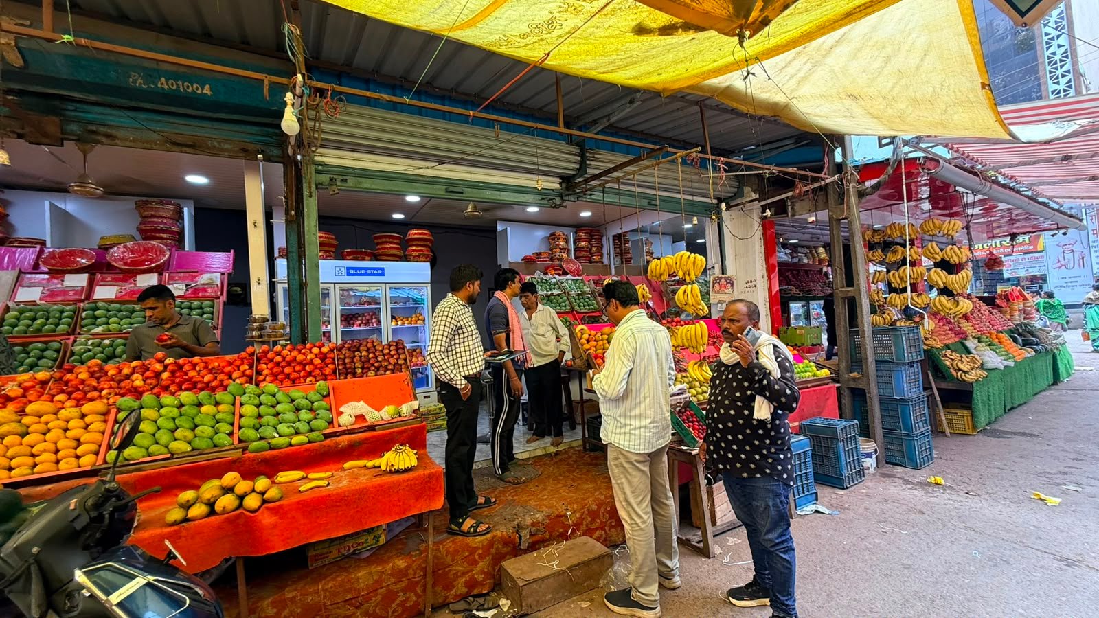 प्रतिबंधित प्लास्टिक पर नगर निगम का शिकंजा : 9 दुकानों से वसूला 3 हजार जुर्माना, 1 किलो पॉलीथिन जब्त