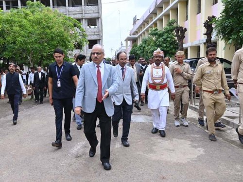मुख्य न्यायाधीश ने जिला न्यायालय का किया निरीक्षण, न्यायिक अधोसंरचना&hellip;