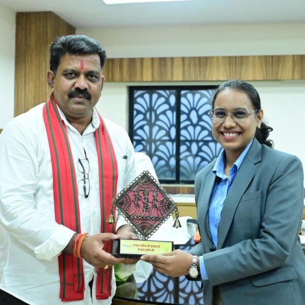 उप मुख्यमंत्री विजय शर्मा ने राष्ट्रपति भवन से आमंत्रण मिलने पर रेणुका गोस्वामी को दी बधाई