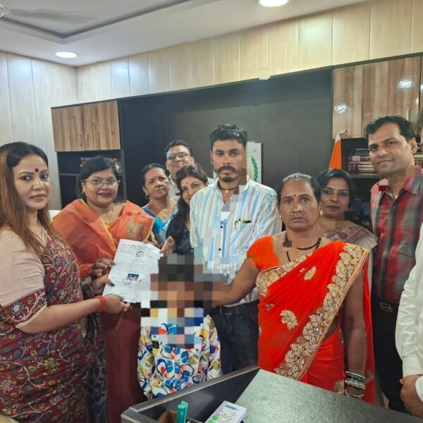 मोहला-मानपुर में ऐतिहासिक शुरुआत : अनाथ बालक को मिला नया परिवार, सुरक्षित हुआ भविष्य