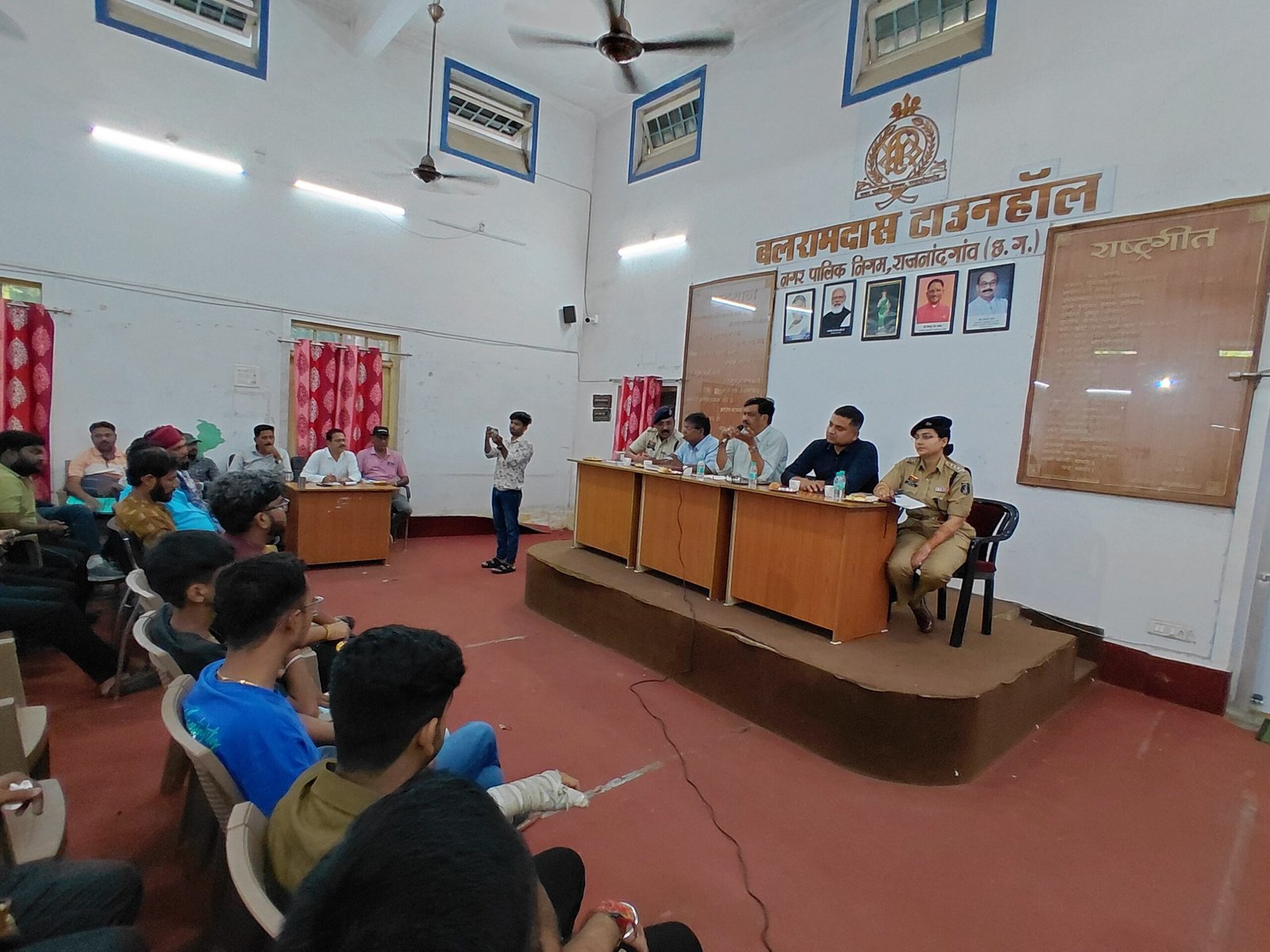नगर निगम में गणेश समितियों की बैठक : पंडालों में स्वच्छता रखने और पॉलि-पापर का उपयोग न करने की अपील