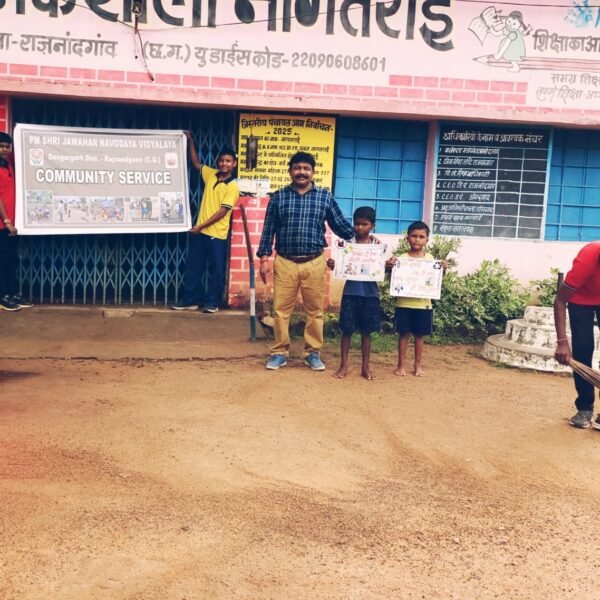 नागतराई में नवोदय विद्यालय की एनएसएस इकाई ने चलाया स्वच्छता अभियान