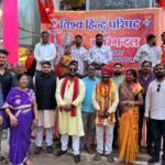 यादव समाज की भव्य शोभायात्रा का मानव मंदिर चौक पर विहिप-बजरंग दल ने किया पुष्पवर्षा से स्वागत
