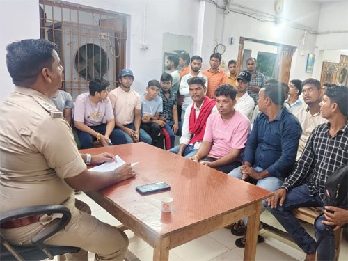 शांतिपूर्ण एवं सौहार्द्रपूर्ण गणेश उत्सव मनाने तुमड़ीबोड़ पुलिस ने ली&hellip;