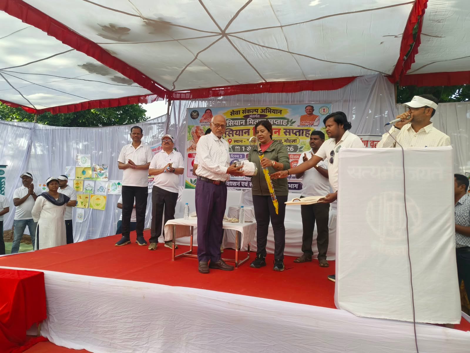 सियान मितान सप्ताह का शुभारंभ, 100 वरिष्ठ नागरिकों का सम्मान