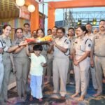 शारदीय नवरात्रि ड्यूटी सकुशल संपन्न होने पर पुलिस ने माँ बम्लेश्वरी के दरबार में टेका माथा, पुलिस बैंड की धुन से गूंजा डोंगरगढ़