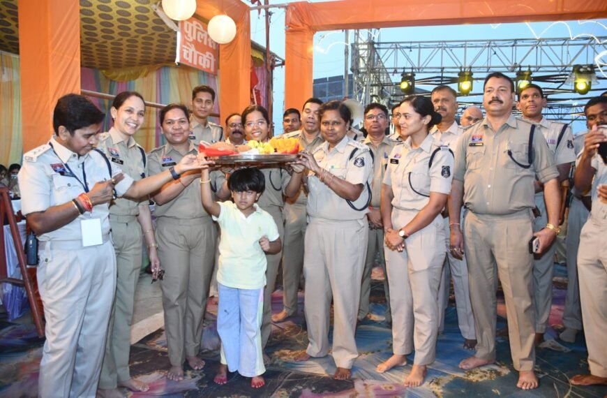 शारदीय नवरात्रि ड्यूटी सकुशल संपन्न होने पर पुलिस ने माँ&hellip;