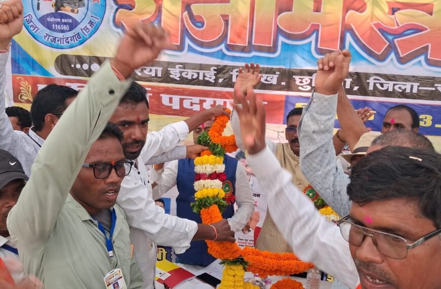 छुरिया में राजमिस्त्री संघ की विशाल पदयात्रा से गूंजा श्रमिकों के हक का मुद्दा, सात सूत्रीय मांगों पर सरकार का ध्यान आकर्षित